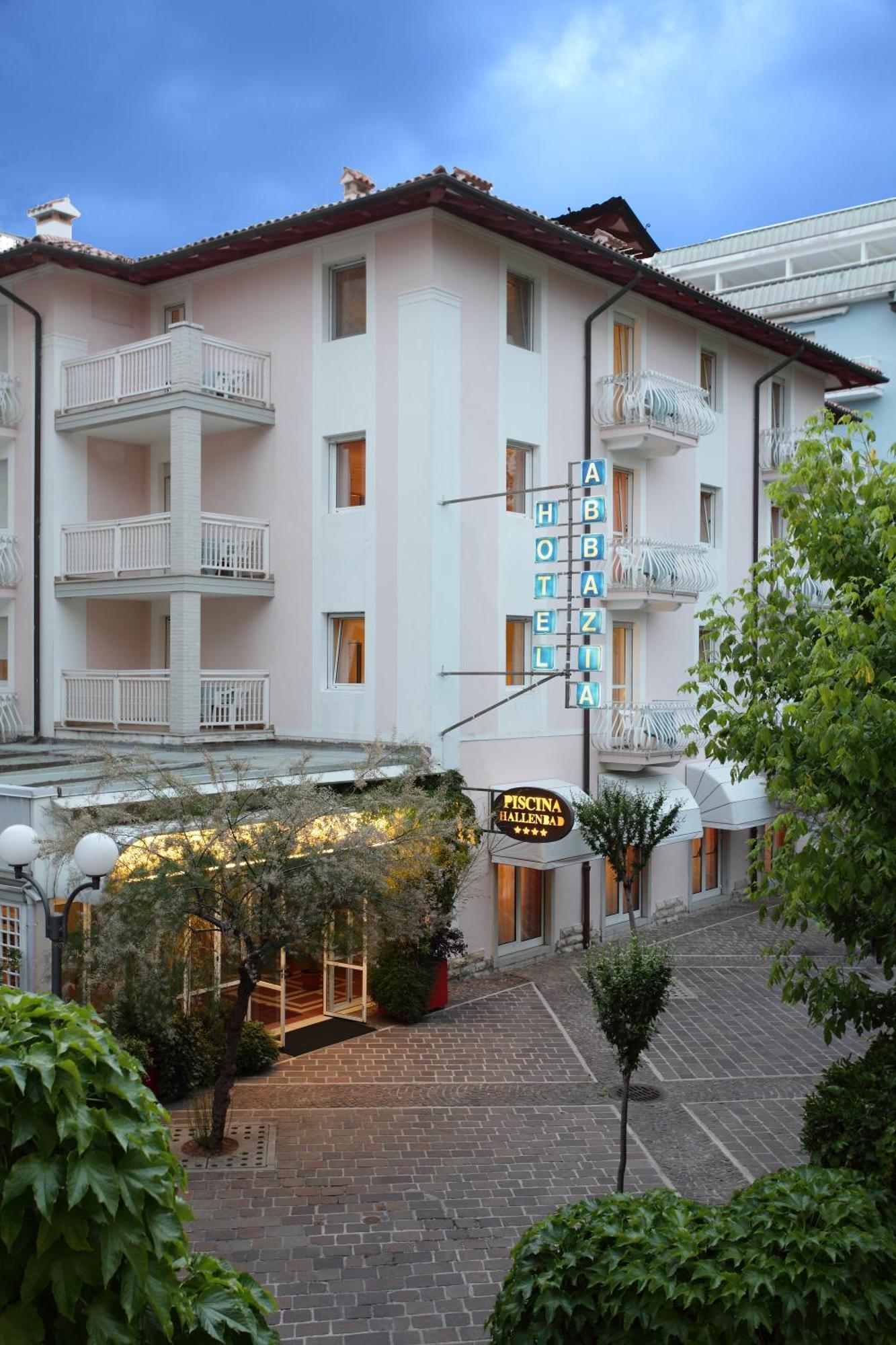 Hotel Abbazia Γκράντο Εξωτερικό φωτογραφία